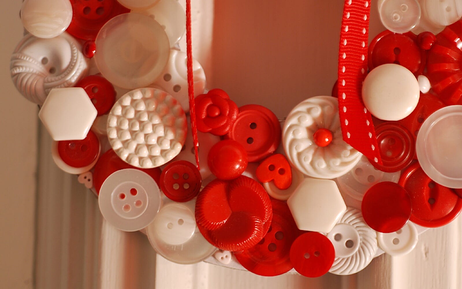 Red and white wreath on a door