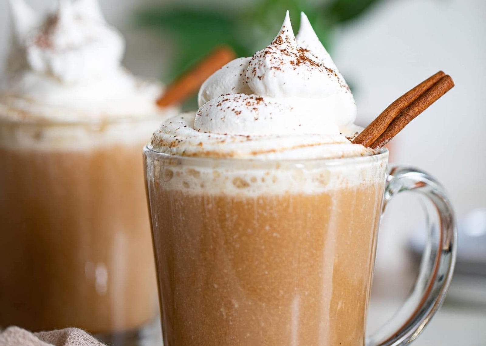 Easy Warm Apple Chai Latte [Vegan] - One Green Planet - Vimarsana News