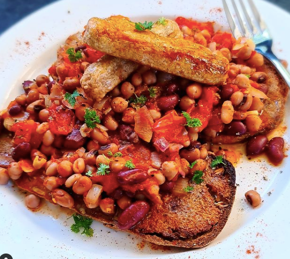 15 Plant-Based Breakfast Recipes That Are Full of Beans! - Vimarsana News